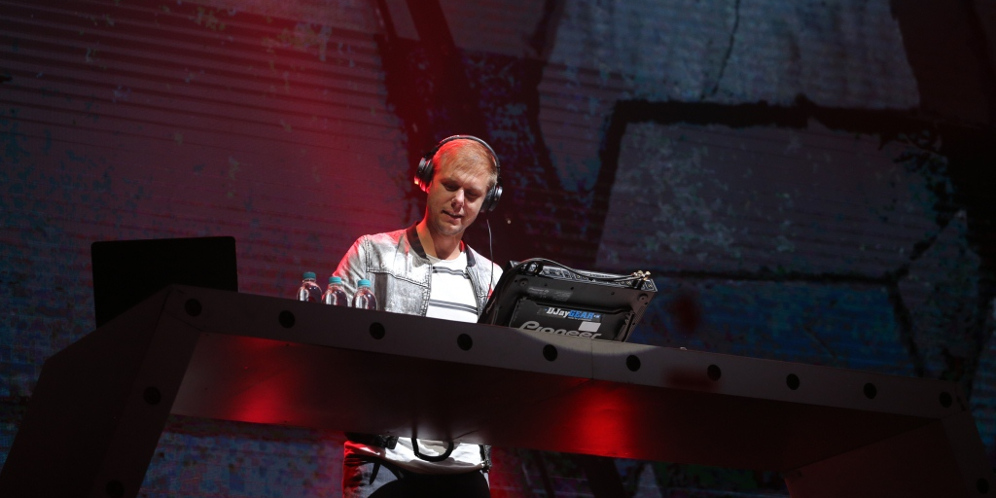 Party Gila Bersama DJ Armin Van Buuren Di Jakarta